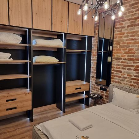 Leogrand Apartments On Krakivska 26 リヴィウ エクステリア 写真