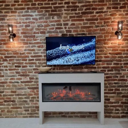 Leogrand Apartments On Krakivska 26 リヴィウ エクステリア 写真