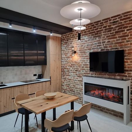 Leogrand Apartments On Krakivska 26 リヴィウ エクステリア 写真