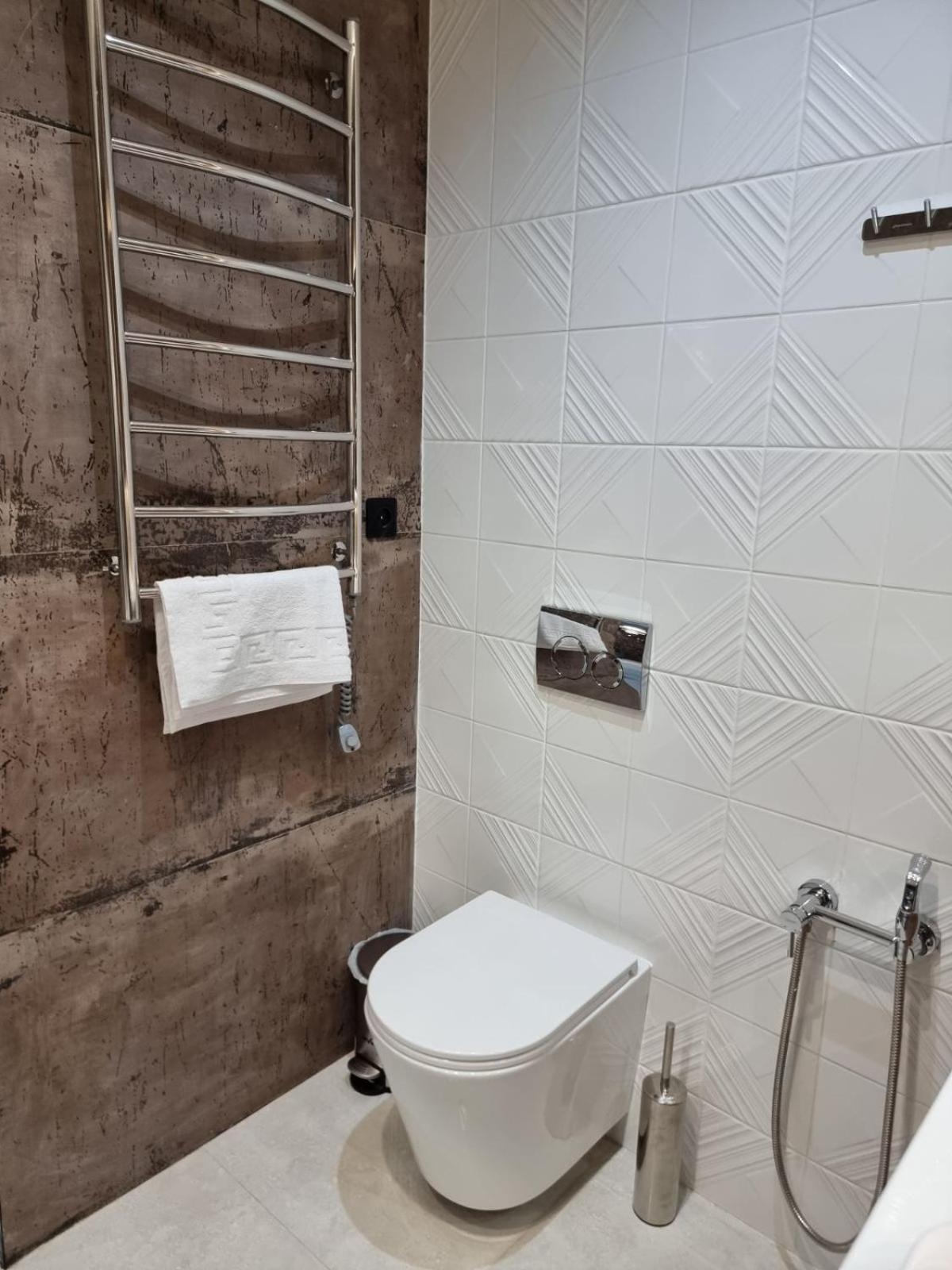 Leogrand Apartments On Krakivska 26 リヴィウ エクステリア 写真