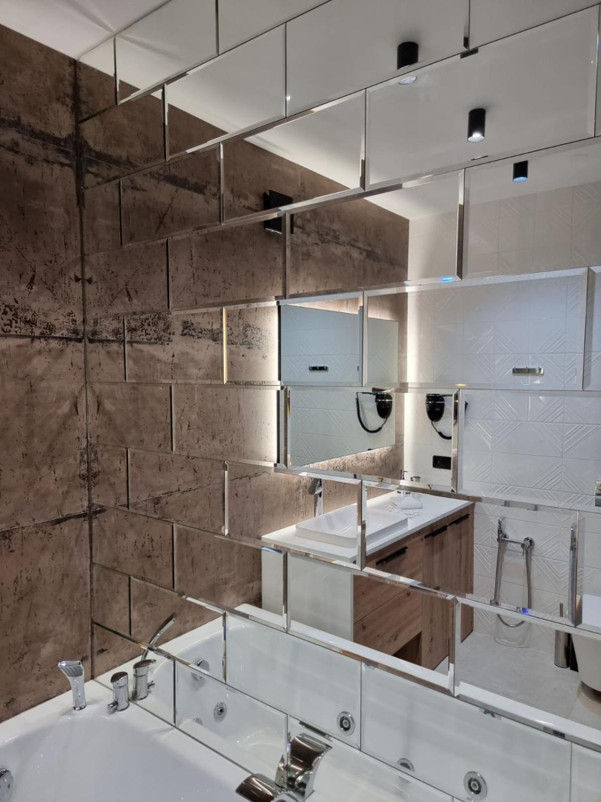 Leogrand Apartments On Krakivska 26 リヴィウ エクステリア 写真