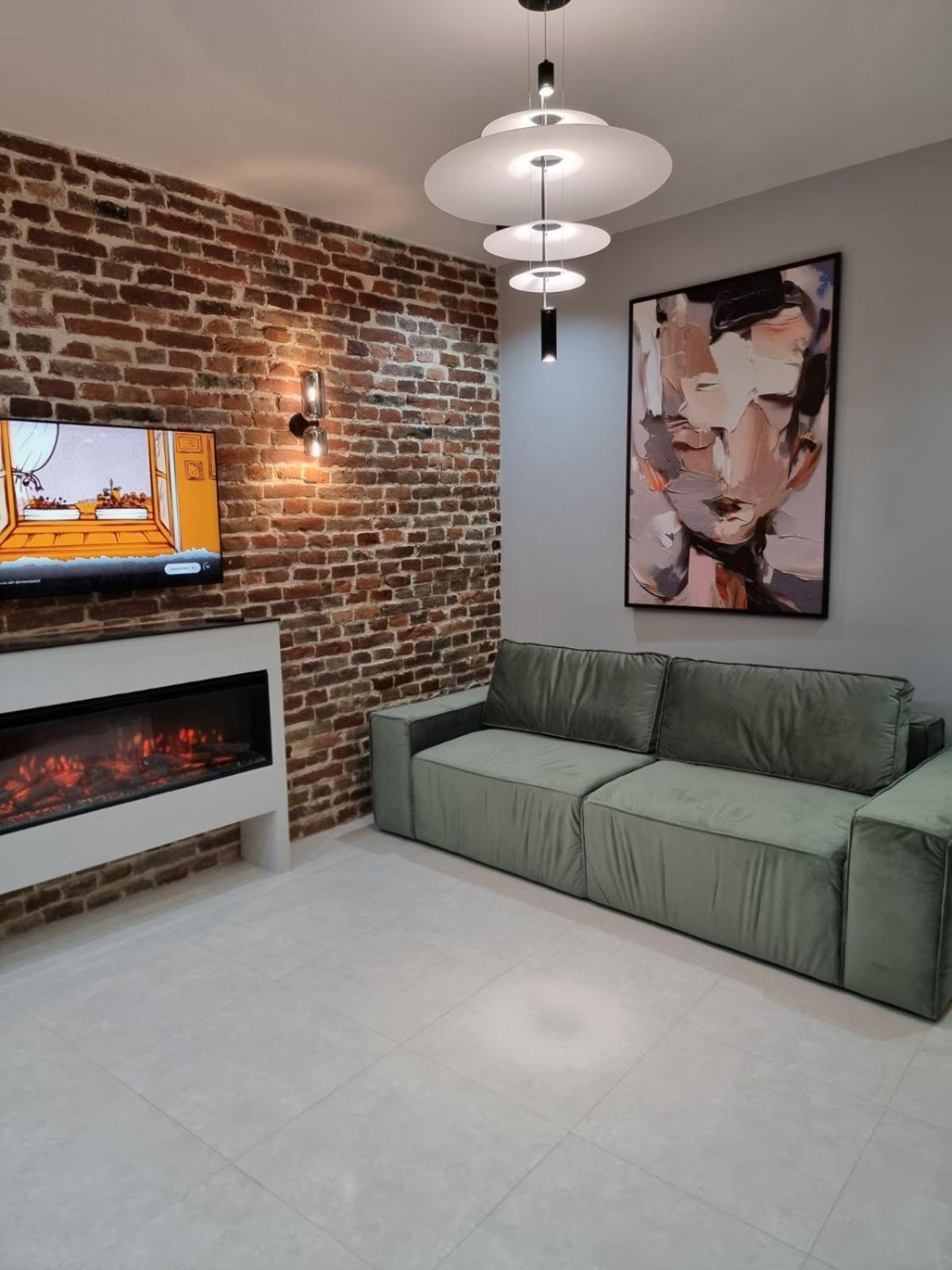 Leogrand Apartments On Krakivska 26 リヴィウ エクステリア 写真